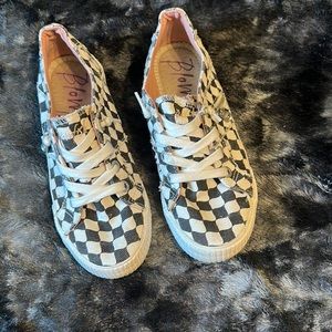 Checkered blowfish size 8